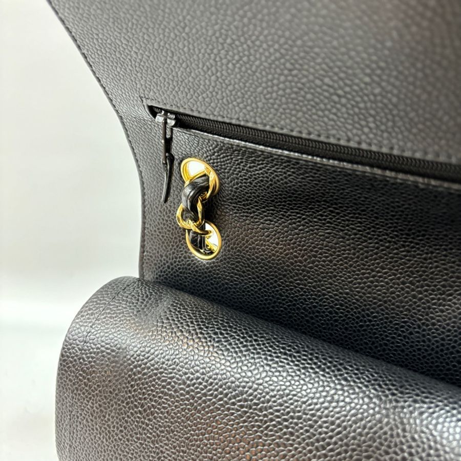 Chanel A58600黑金荔枝皮Coco Jumbo 30口蓋包-18