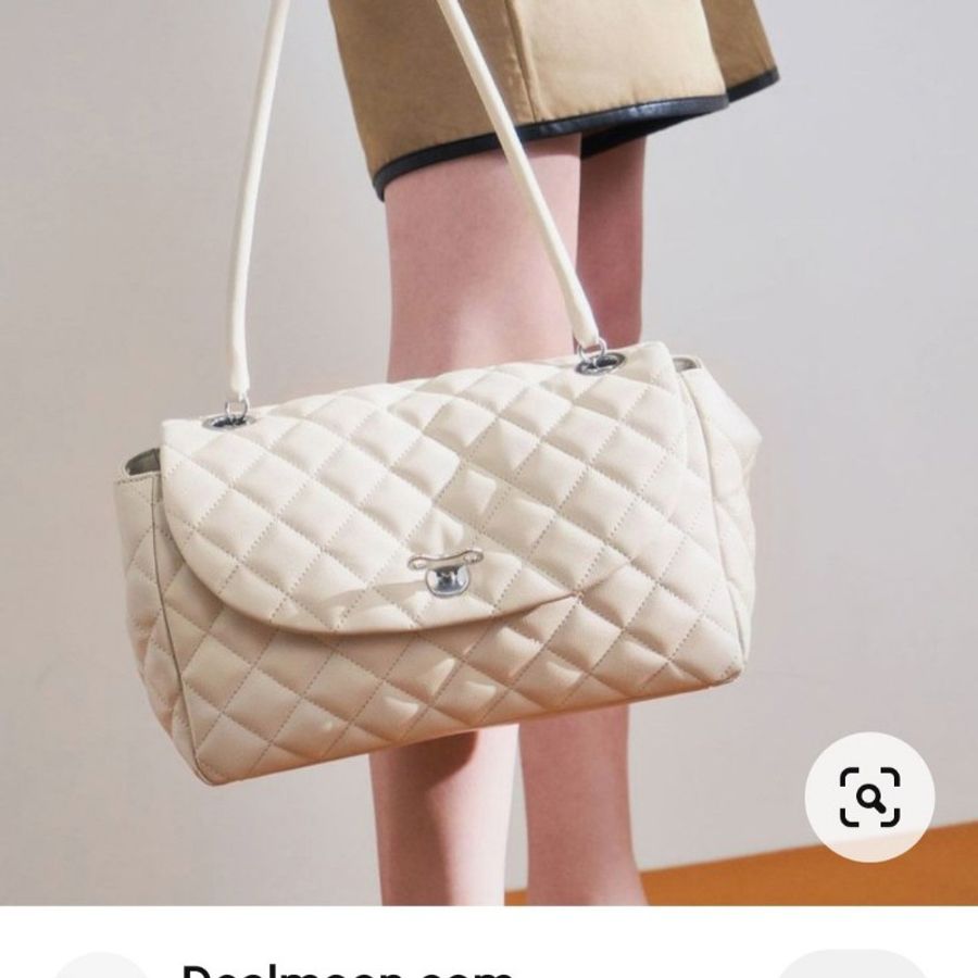CHARLES & KEITH 小ck 菱格鏈條包-6
