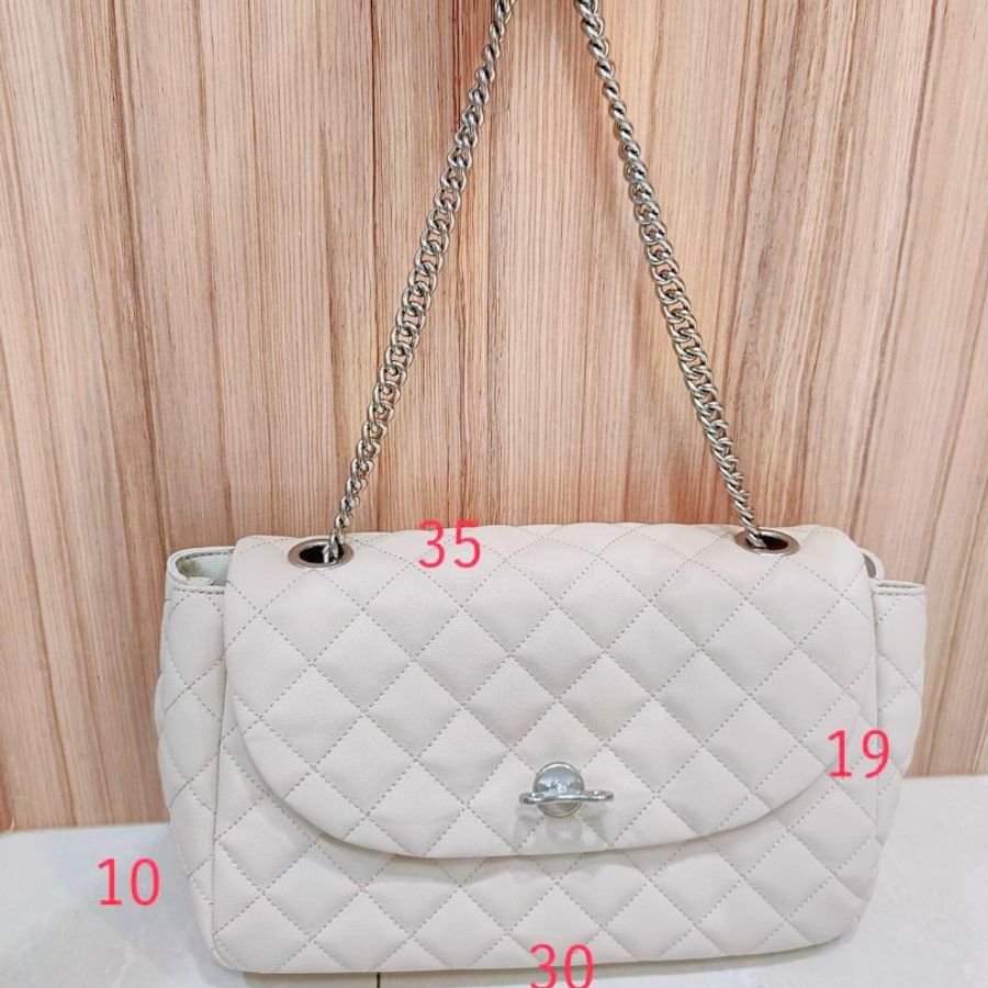 CHARLES & KEITH 小ck 菱格鏈條包-9