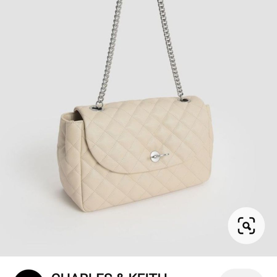 CHARLES & KEITH 小ck 菱格鏈條包-11