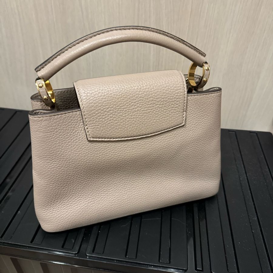 LV Capucines BB 大象灰手提包-2