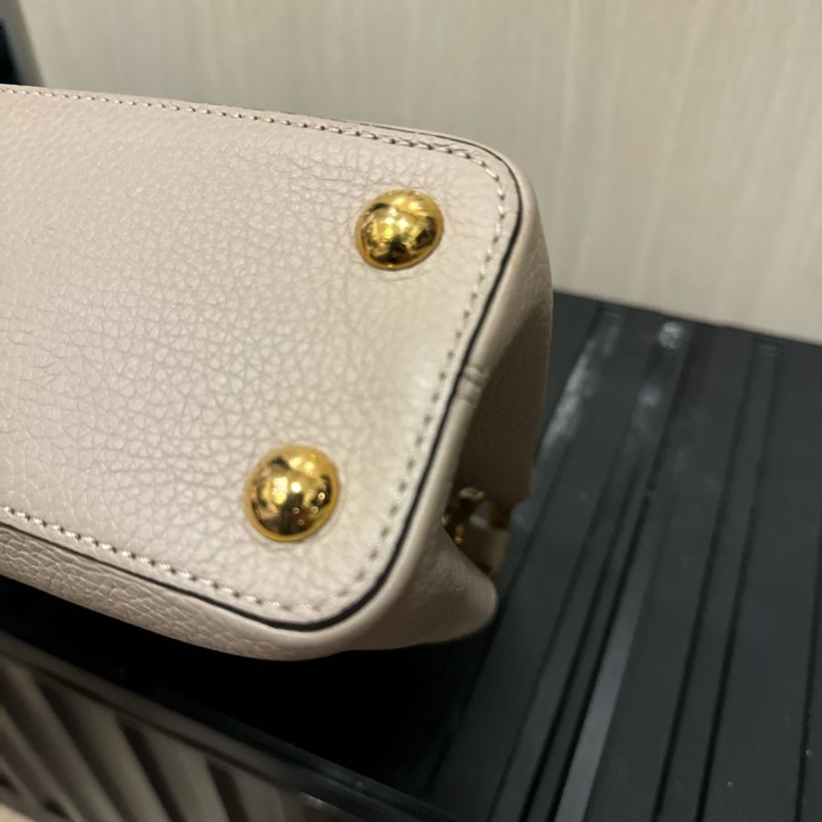 LV Capucines BB 大象灰手提包-13