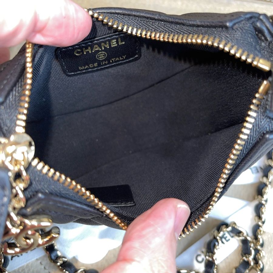 CHANEL 黑羊皮mini月牙包/彎月包🗝️2023年出款-14