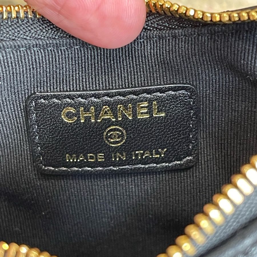 CHANEL 黑羊皮mini月牙包/彎月包🗝️2023年出款-15