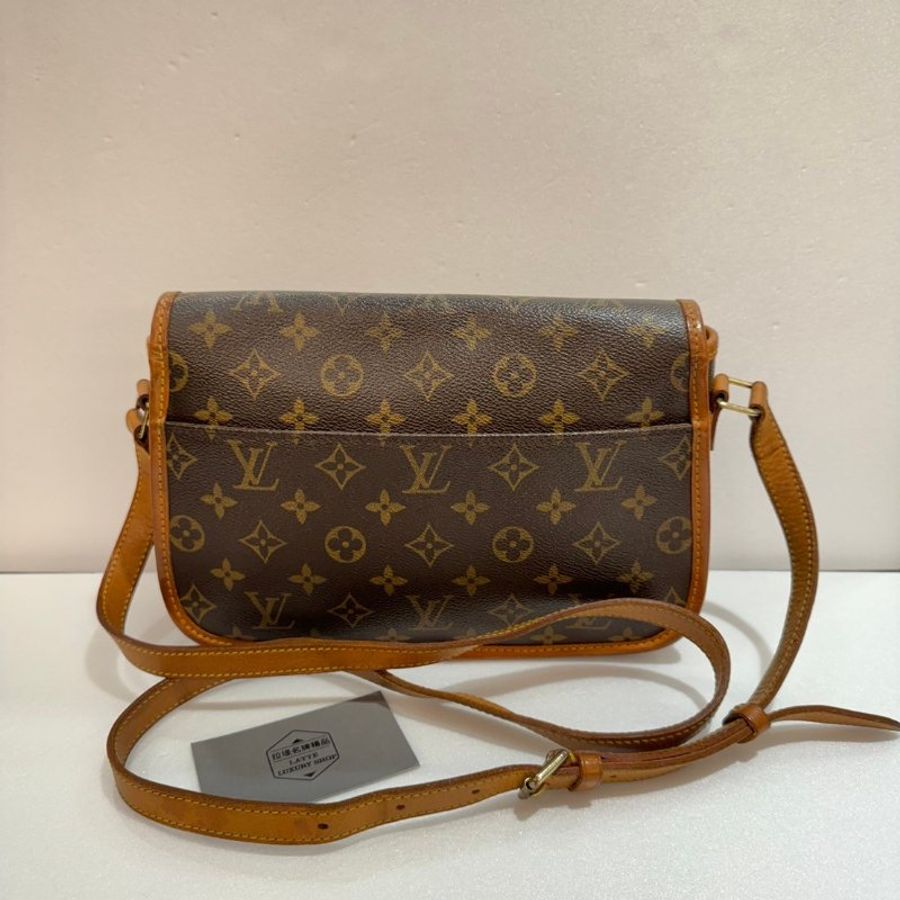 LV 馬鞍包/斜背包/側背包 M42250 75成新 不議-2