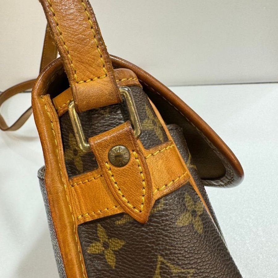 LV 馬鞍包/斜背包/側背包 M42250 75成新 不議-9