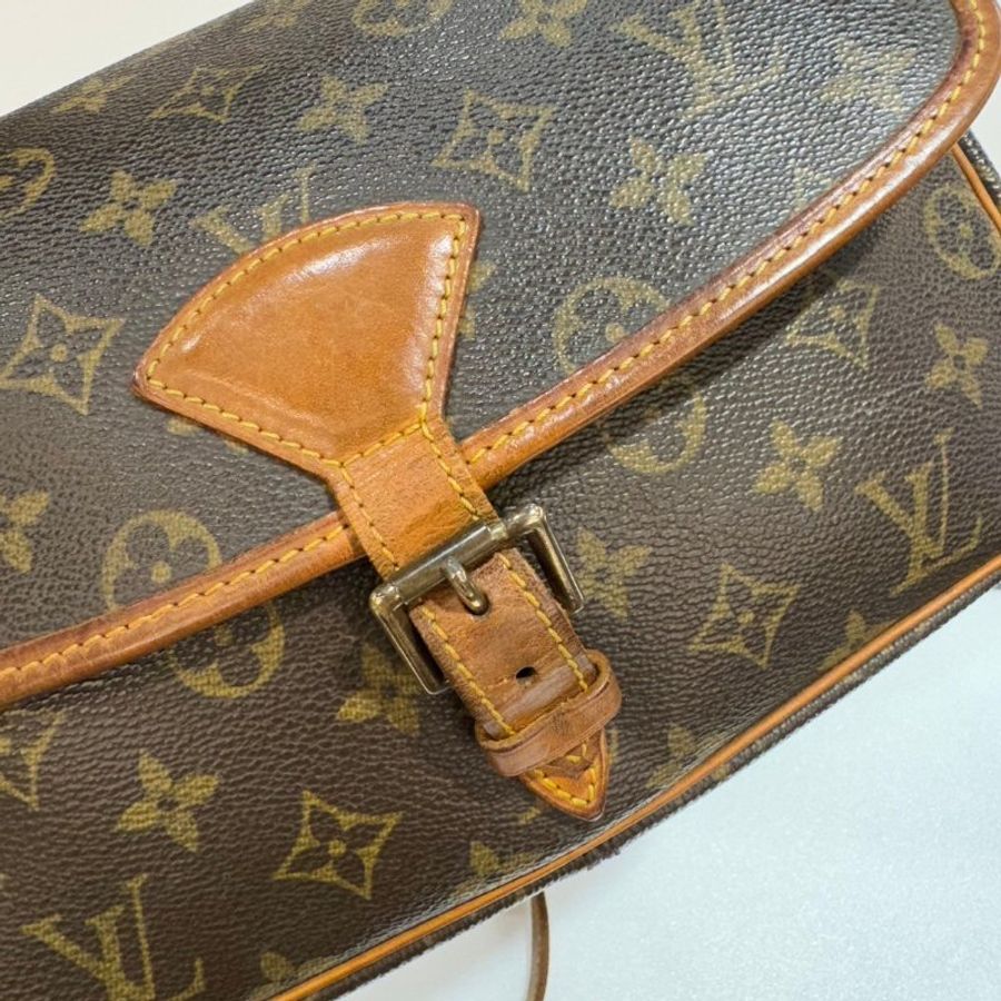 LV 馬鞍包/斜背包/側背包 M42250 75成新 不議-12