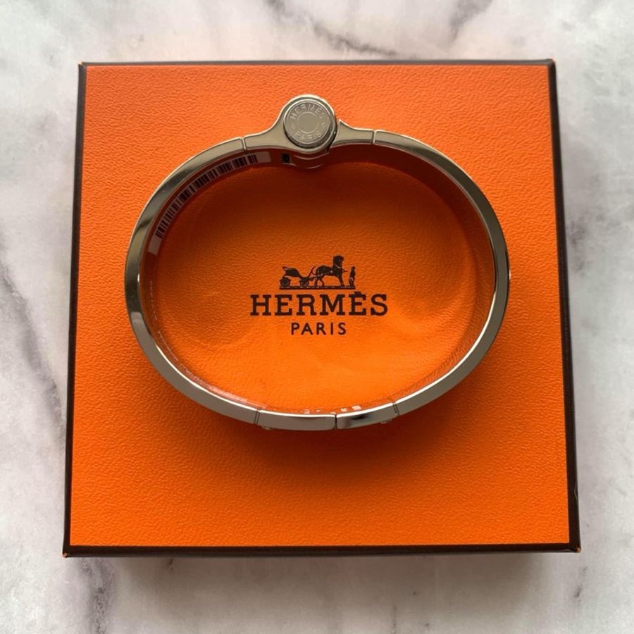 🍋全新品未使用僅拍照 貼膜尚未撕 Hermès Bracelet Charnière Fin Veau Epsom 9R-13