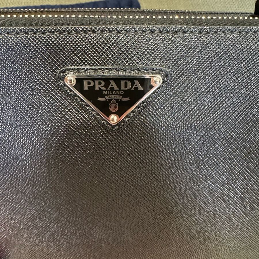 Prada brique saffiano 箱包-1