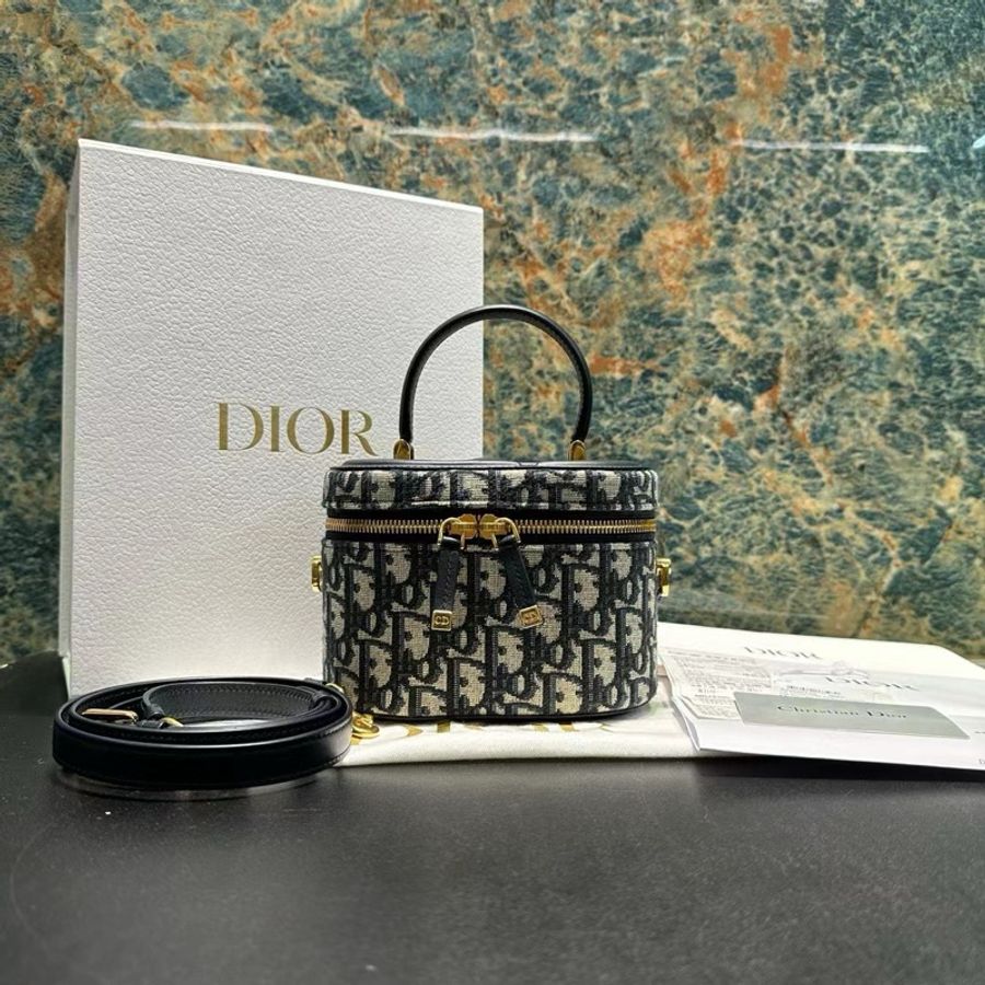 DIOR 30 Montaigne Mini Vanity Case-0