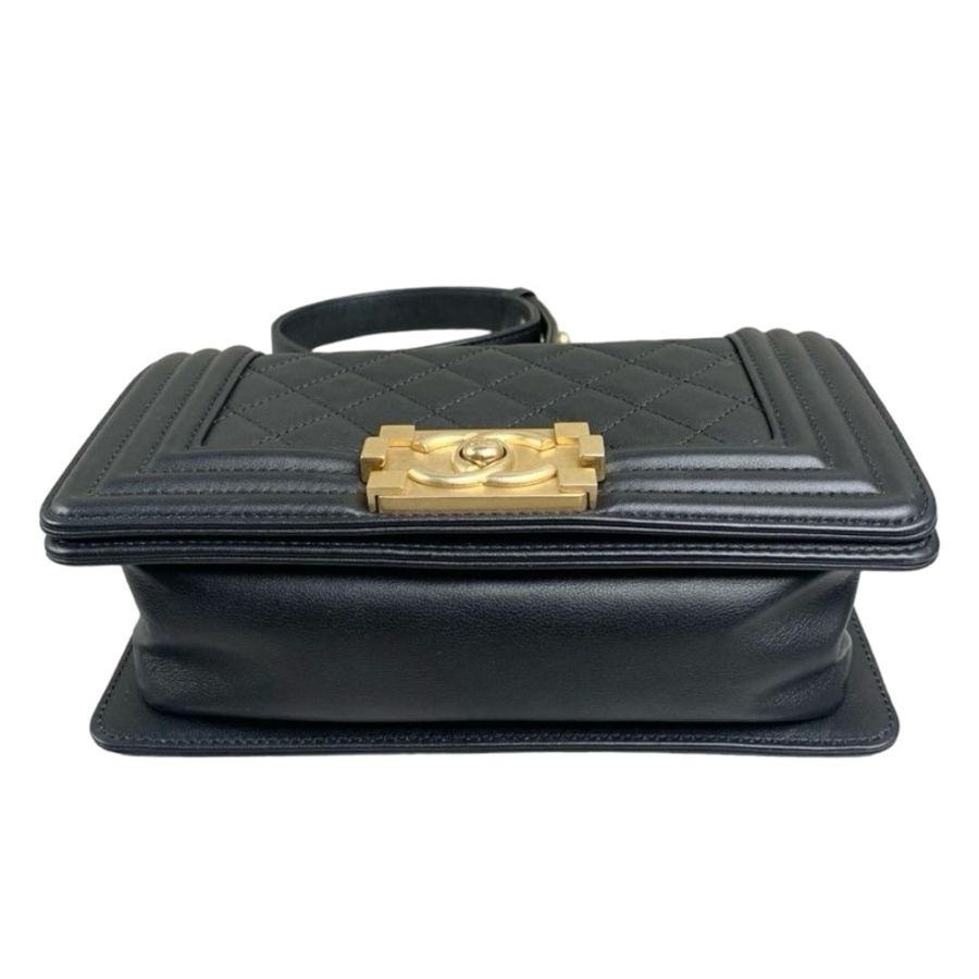 Chanel Caviar Leboy Small 小牛皮金扣-3