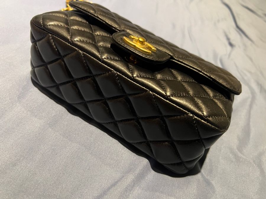 降價超美不用20萬Chanel 23K黑金手柄mini CF handle 近新閒置激美手柄cf 經典20公分mini coco-7