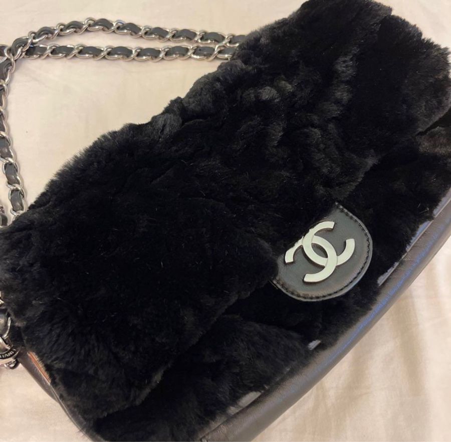 Chanel 兔毛包 銀扣-1