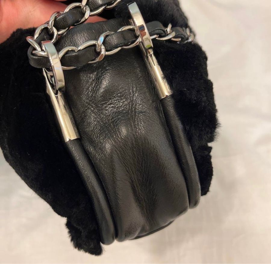 Chanel 兔毛包 銀扣-6