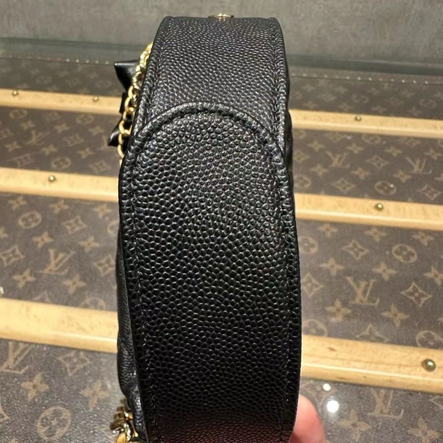 CHANEL 24S 黑金荔枝牛 呼拉圈手拿包-6