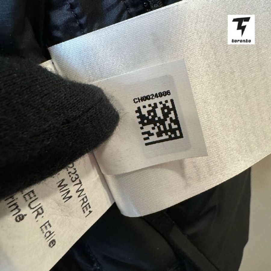 在台現貨 正貨CANADA GOOSE 加拿大鵝🦆Canada Goose x Reformation Lorita 雙面花卉印花羽絨背心-16