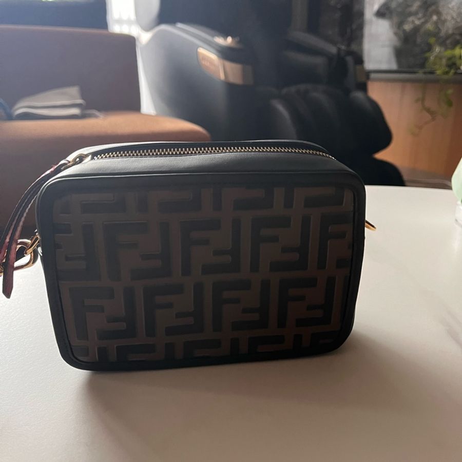 FENDI 相機包-4