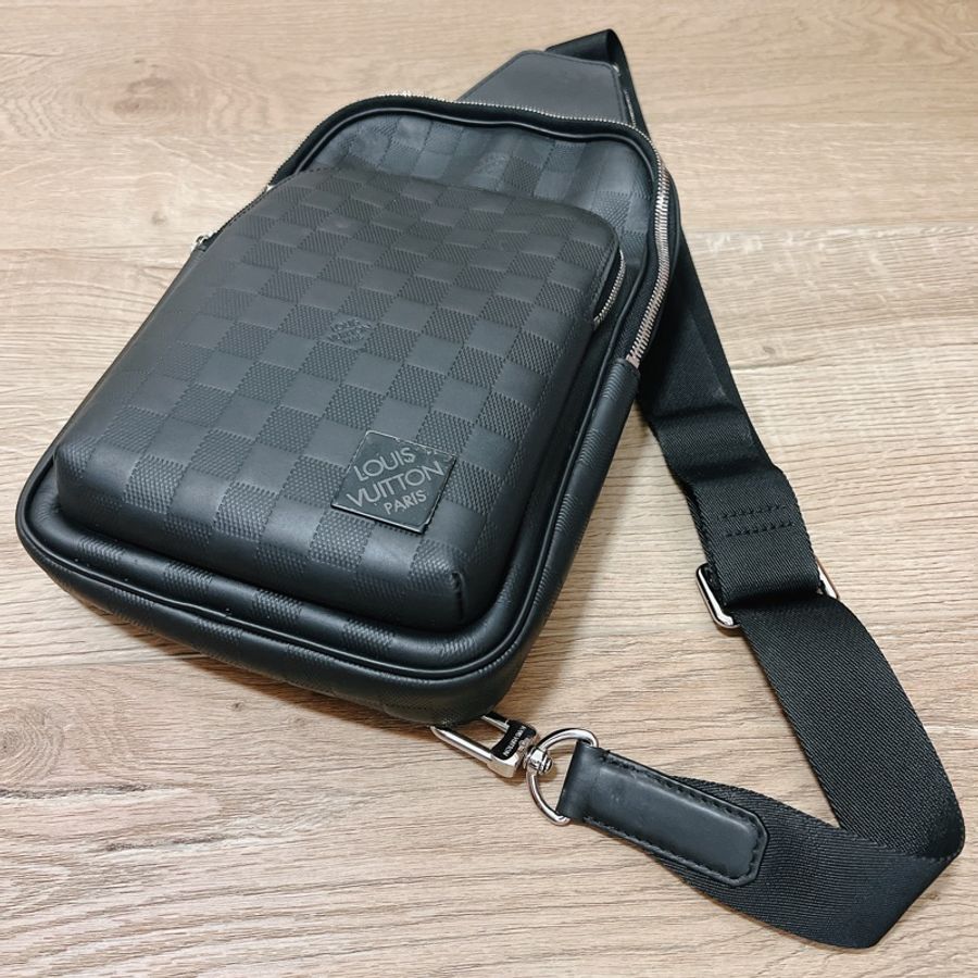 LV 男款斜胸背包-2