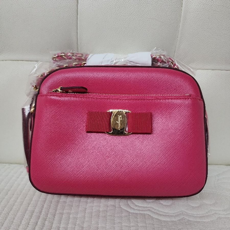 Ferragamo Lydia Bow Camera Bag-0