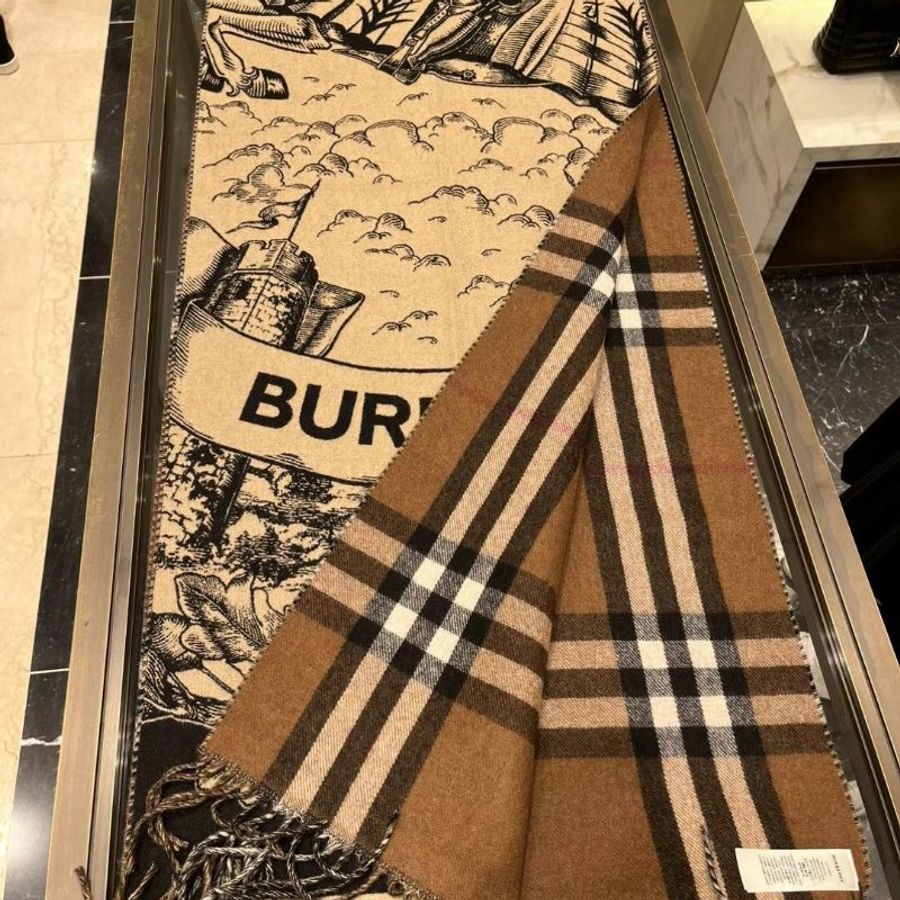 (保留中)Burberry 圍巾100%山羊絨cashmere scarf(雙面雙色戰馬經典格紋羊絨圍巾)-0