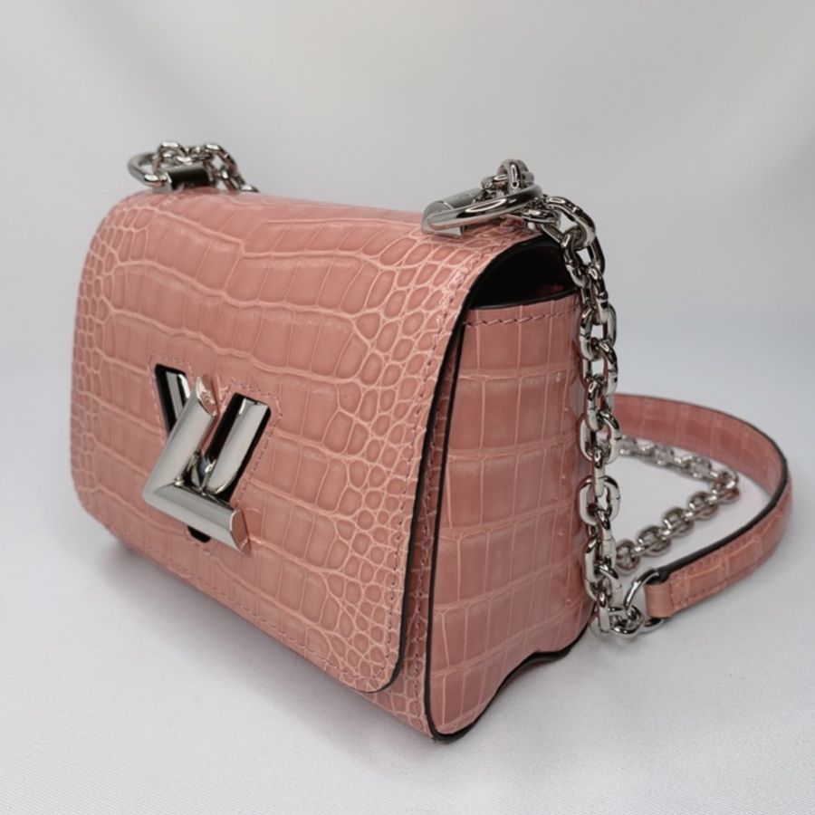 LV Twist Mini亮面鱷魚皮革包-4