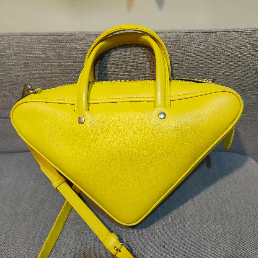 【9成新】㊣✨BALENCIAGA✨巴黎世家 (附防塵袋)小雞黃 三角 手提包 肩背包 斜背包 三角包/二手包/二手精品/保證正品🌳二手樹屋🌳-3