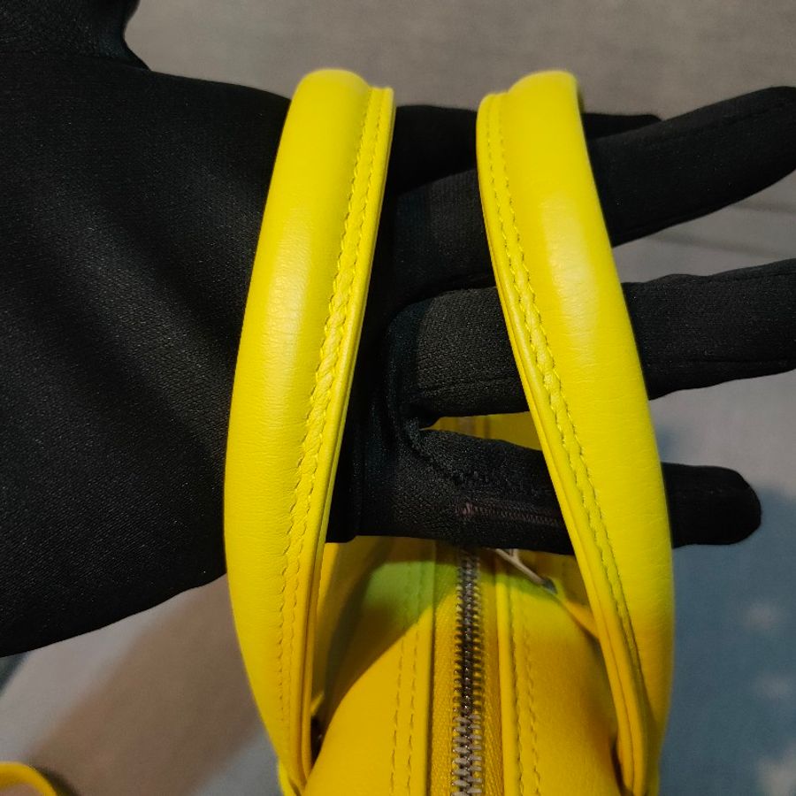 【9成新】㊣✨BALENCIAGA✨巴黎世家 (附防塵袋)小雞黃 三角 手提包 肩背包 斜背包 三角包/二手包/二手精品/保證正品🌳二手樹屋🌳-25
