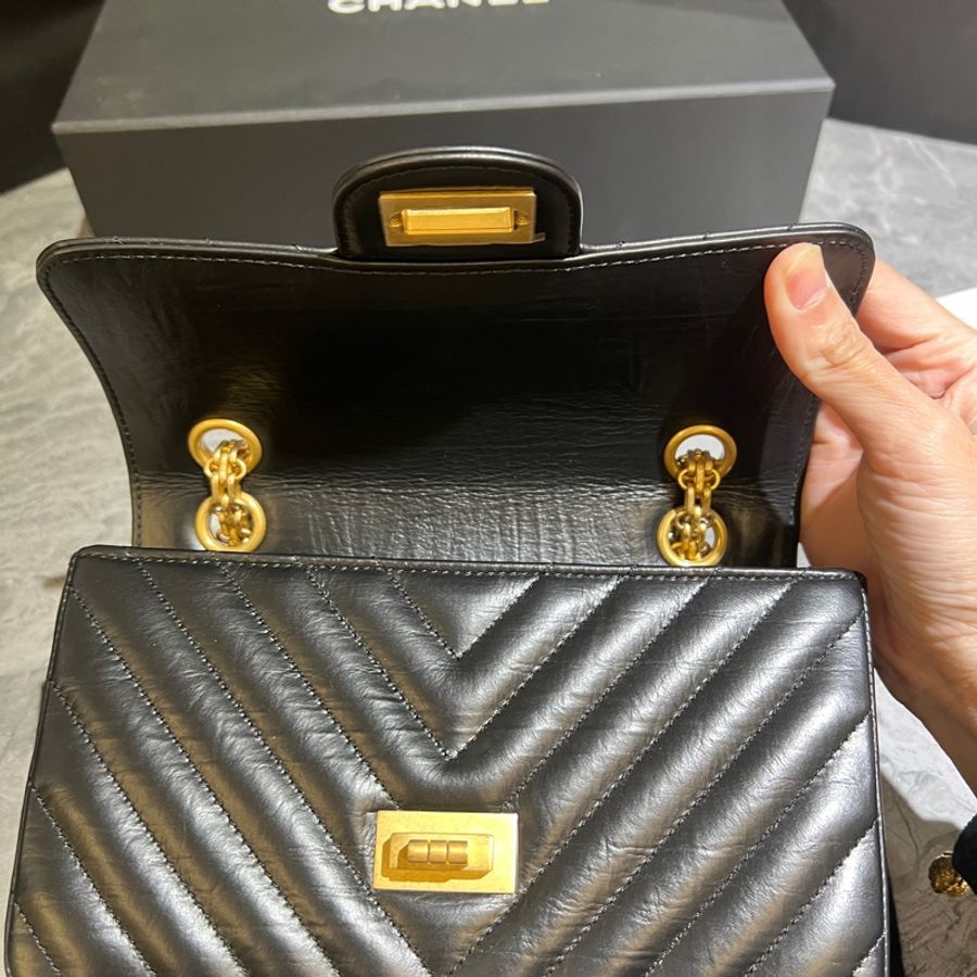 Chanel 2.55迷你斜揹包-15