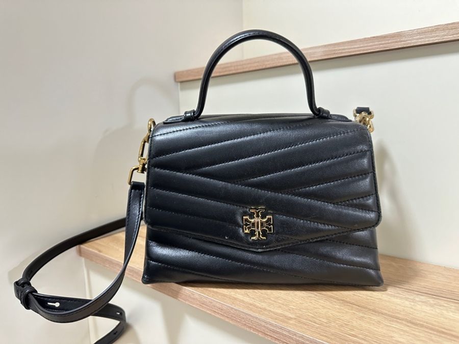 【限時特價】 ToryBurch 黑金 山形紋手提/斜背兩用包-1