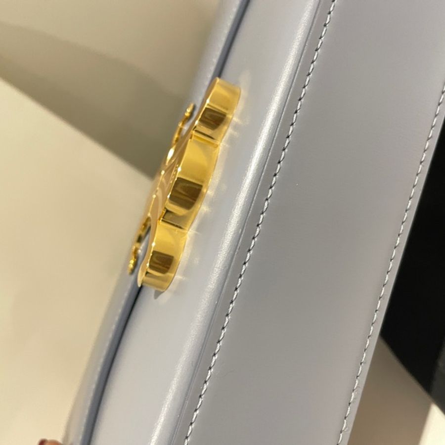 全新正品CELINE Triomphe SHOULDER BAG 霧霾藍凱旋門亮面牛皮肩下腋下包(購於網紅陳卉 林襄)可優惠-10
