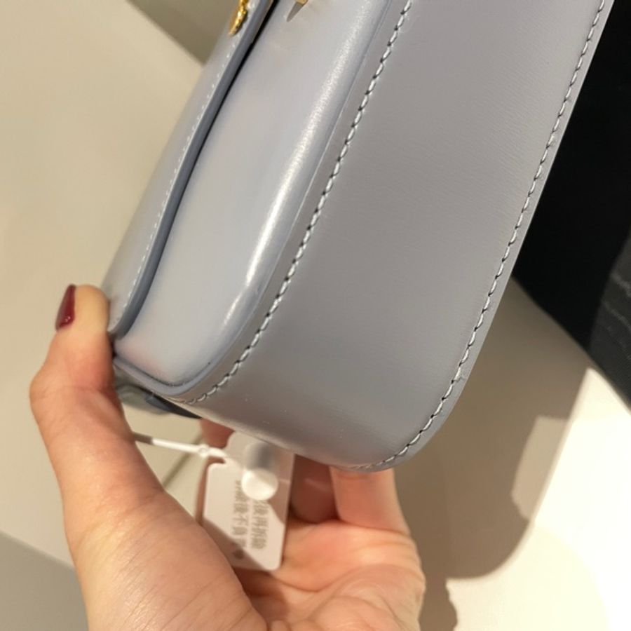 全新正品CELINE Triomphe SHOULDER BAG 霧霾藍凱旋門亮面牛皮肩下腋下包(購於網紅陳卉 林襄)可優惠-13