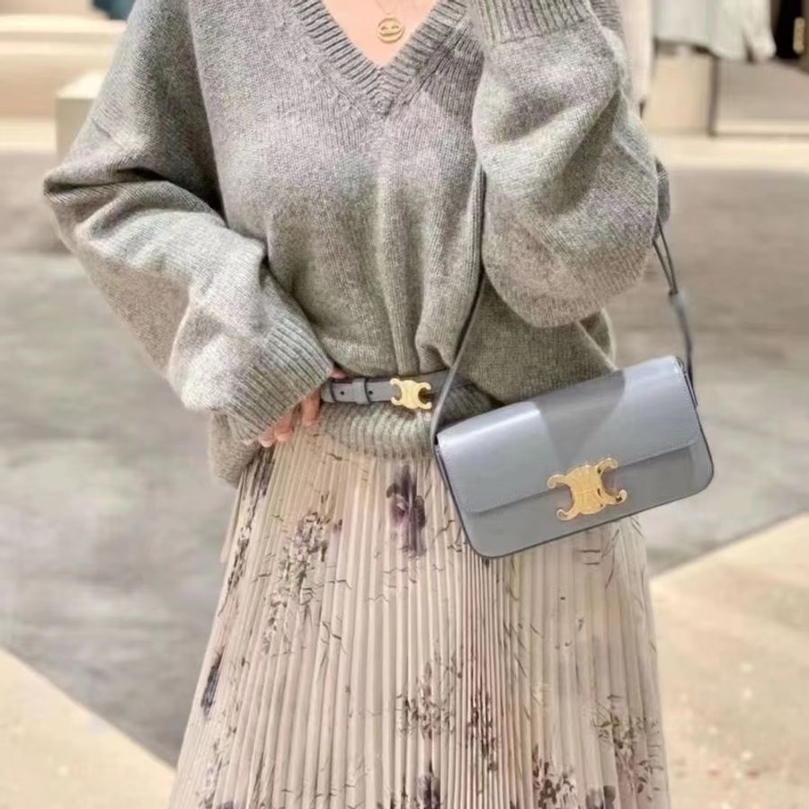 全新正品CELINE Triomphe SHOULDER BAG 霧霾藍凱旋門亮面牛皮肩下腋下包(購於網紅陳卉 林襄)可優惠-8