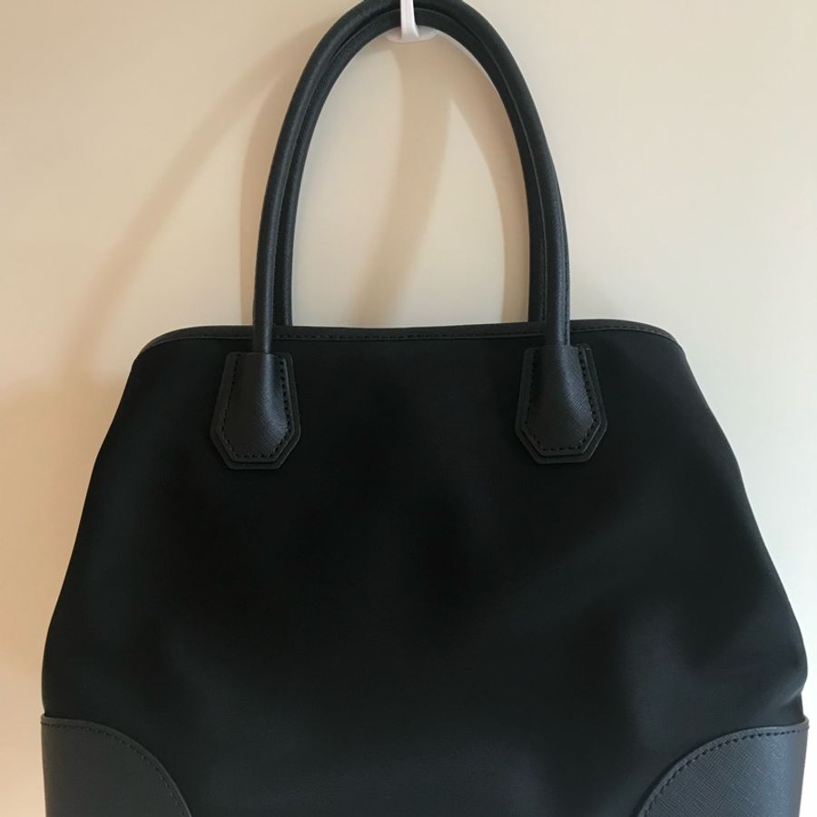 Michael Kors 黑色肩背包-2