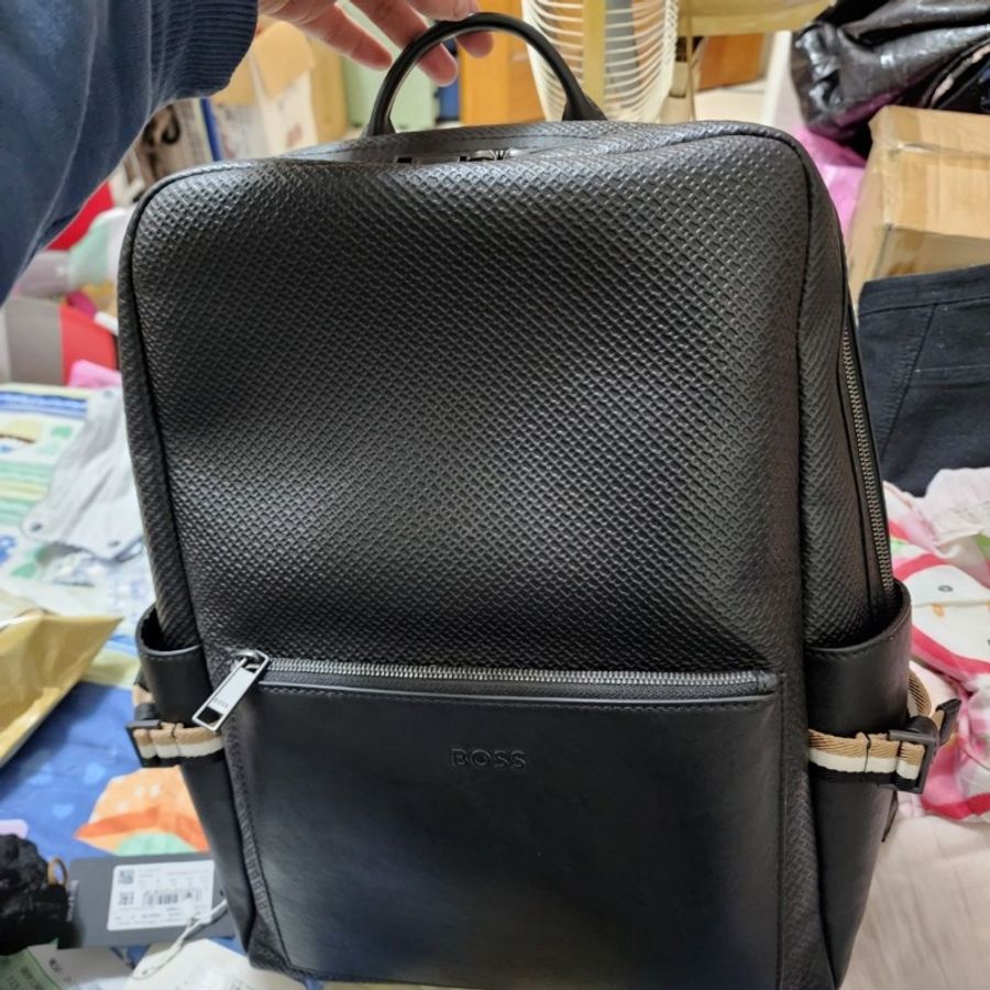 BOSS 後背包-0