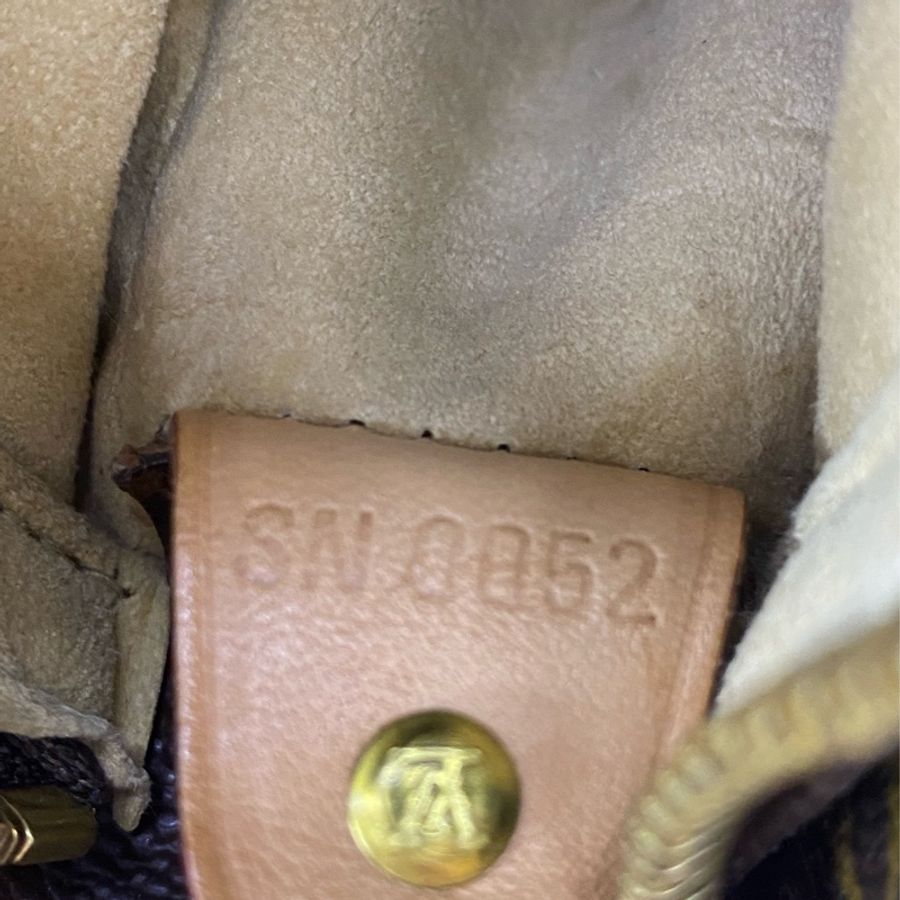 Louis Vuitton looping Bag-20