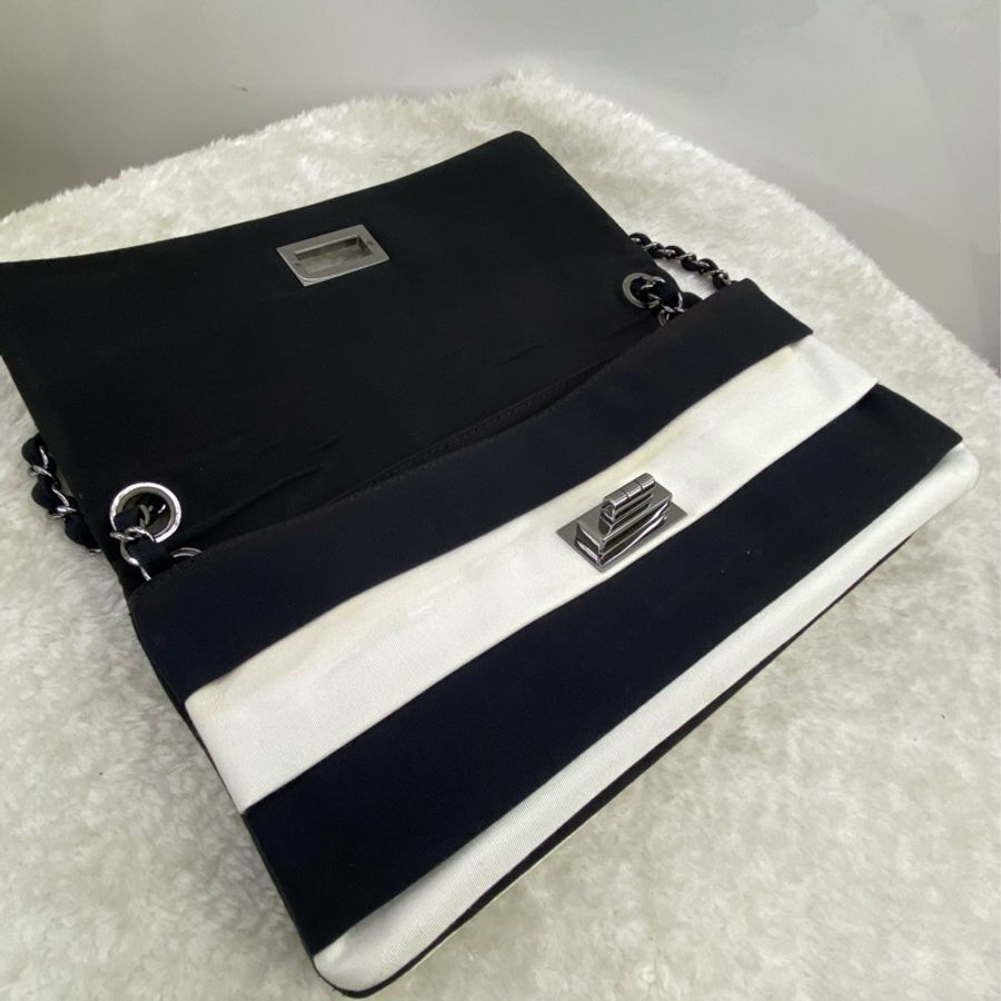 Chanel Handbag-15