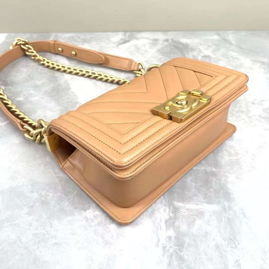 Chanel boy small calfskin 焦糖色金扣小號-3