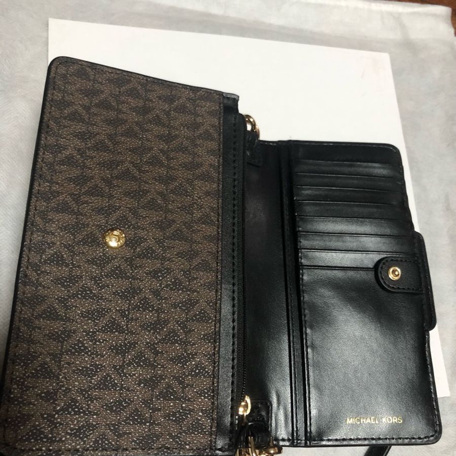 🇺🇸Michael Kors👜 WOC 專櫃經典滿版MK LOGO拼接小包手機袋斜背包-3