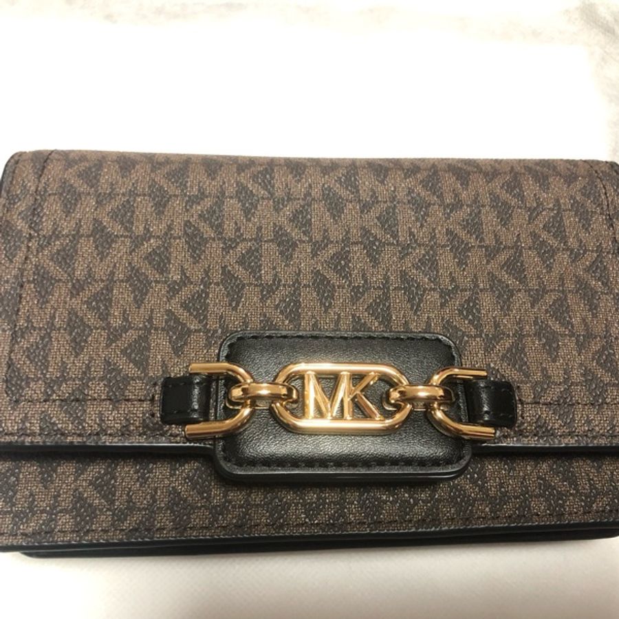 🇺🇸Michael Kors👜 WOC 專櫃經典滿版MK LOGO拼接小包手機袋斜背包-6