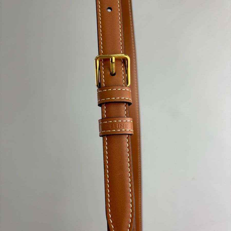 Celine 188882焦糖牛皮凱旋門釦老花Teen Triomphe斜背包-16