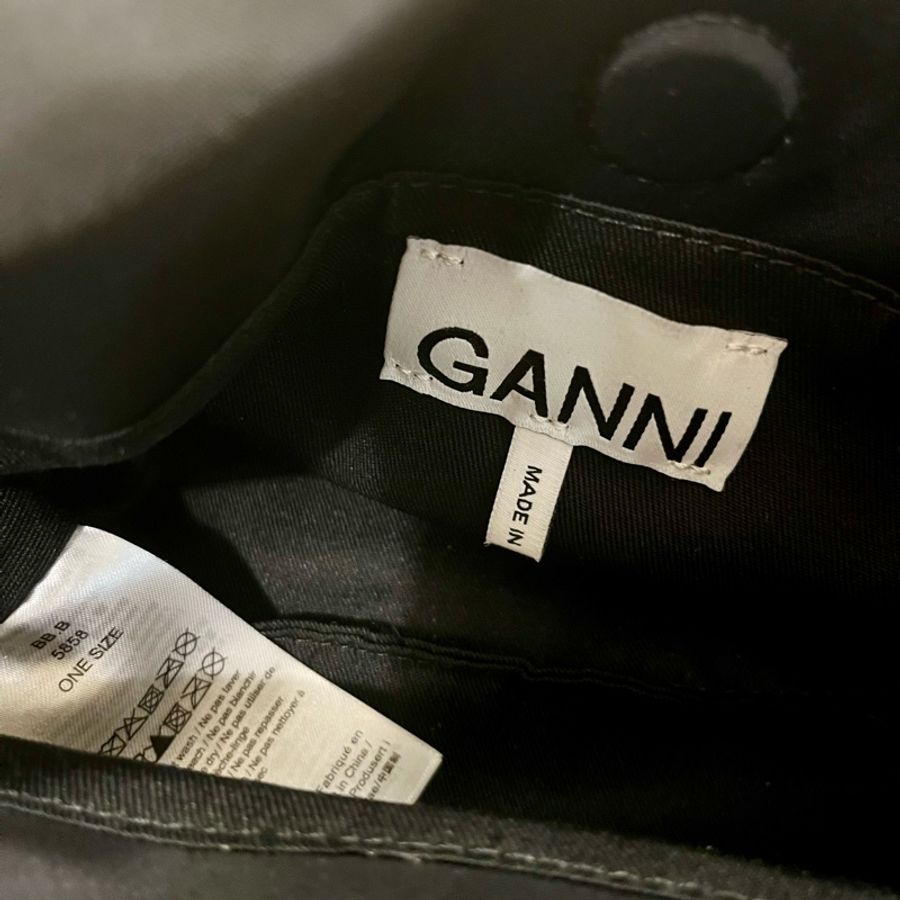 GANNI Black Medium Pillow Shoulder Bag A4428 黑色 布 腋下包 手袋-14