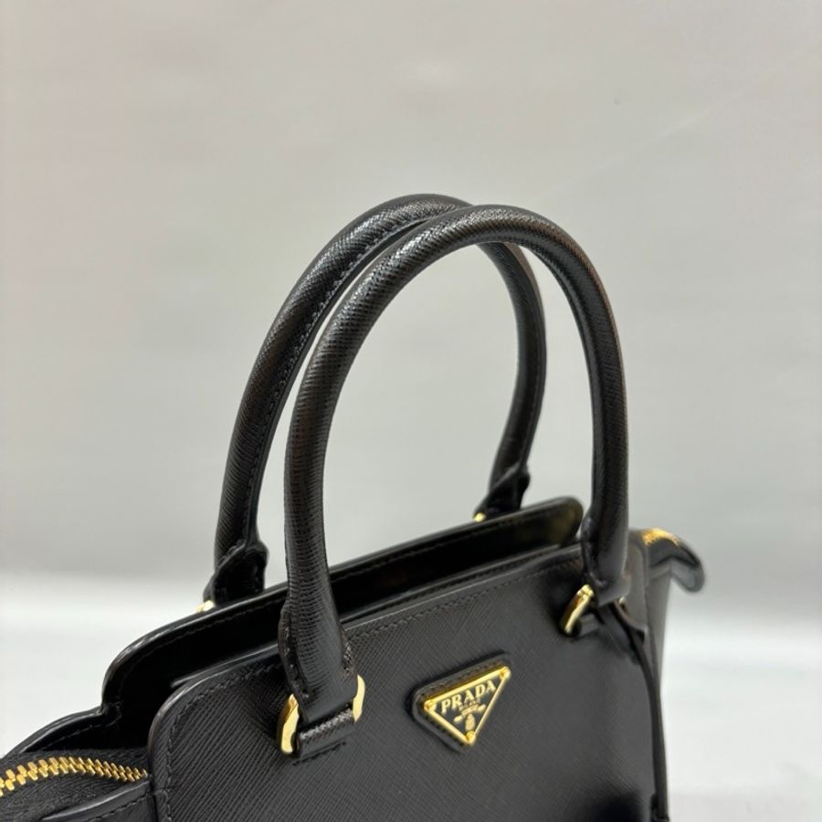 Prada黑金防刮牛皮金三角logo手提肩背兩用包 斜背包-13