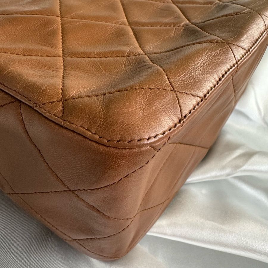 Chanel Matelasse Lambskin Turnlock Post Bag 焦糖色羊皮郵差包-17