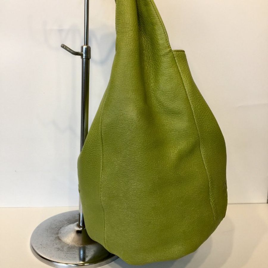 Bottega Veneta  抹茶綠色全皮編織肩背包 /側肩包 /水桶包-4