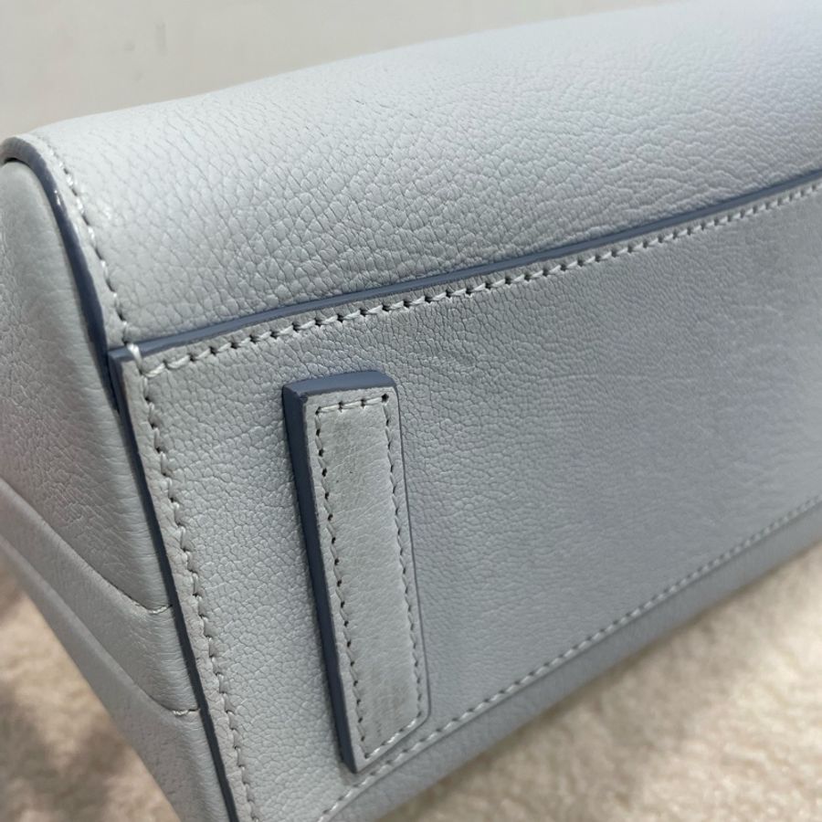Givenchy Antigona 紀梵希牛皮銀扣手挽肩背兩用包-3