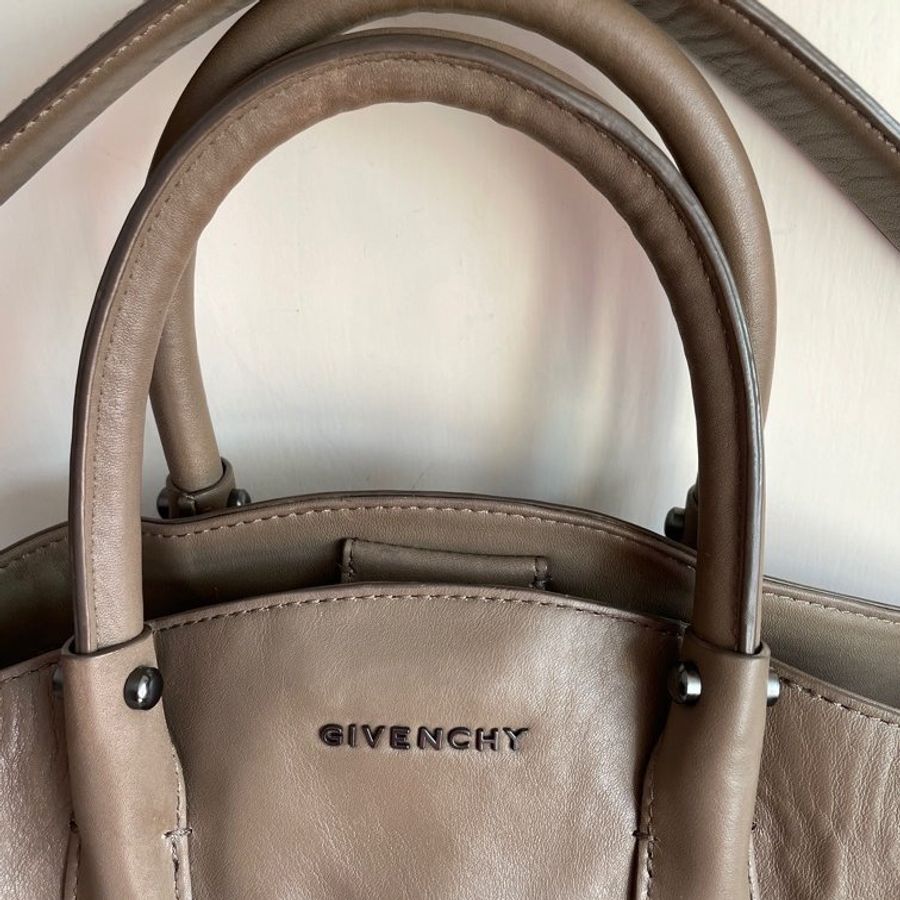 Givenchy-11