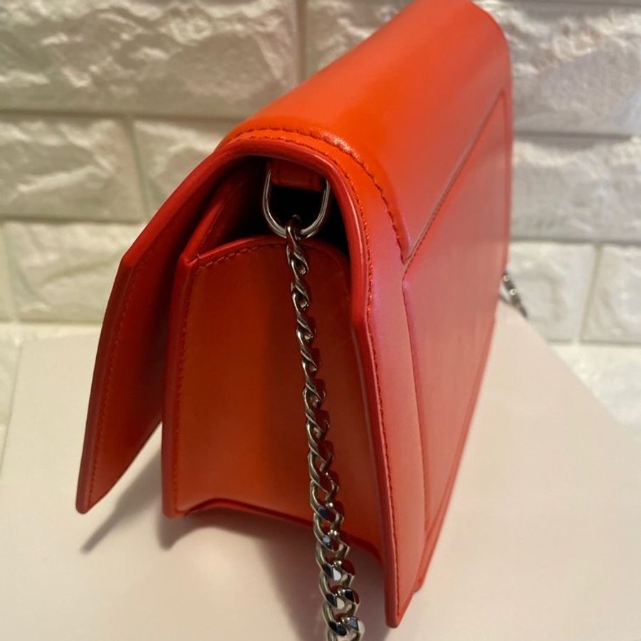 Givenchy BOW CUT LEATHER CROSSBODY BAG-4