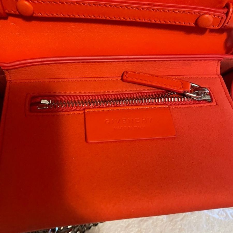 Givenchy BOW CUT LEATHER CROSSBODY BAG-8