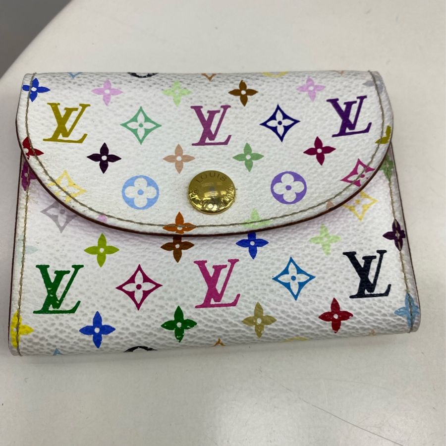 Louis Vuitton Card Holder-12