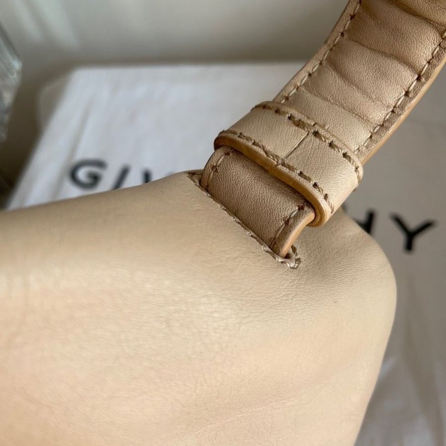Givenchy-16